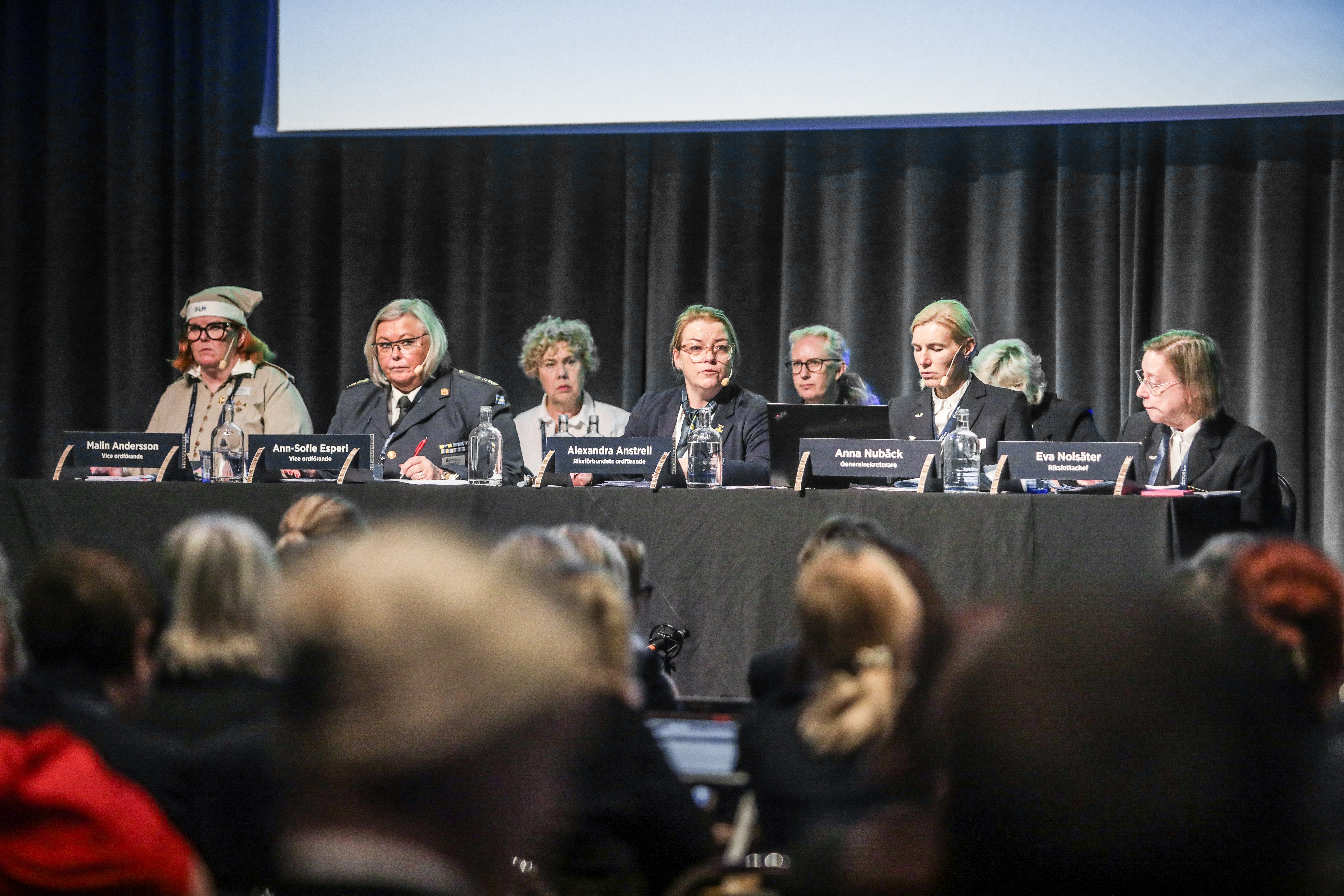 kvinnor på scenen under SLK riksstämma 2026