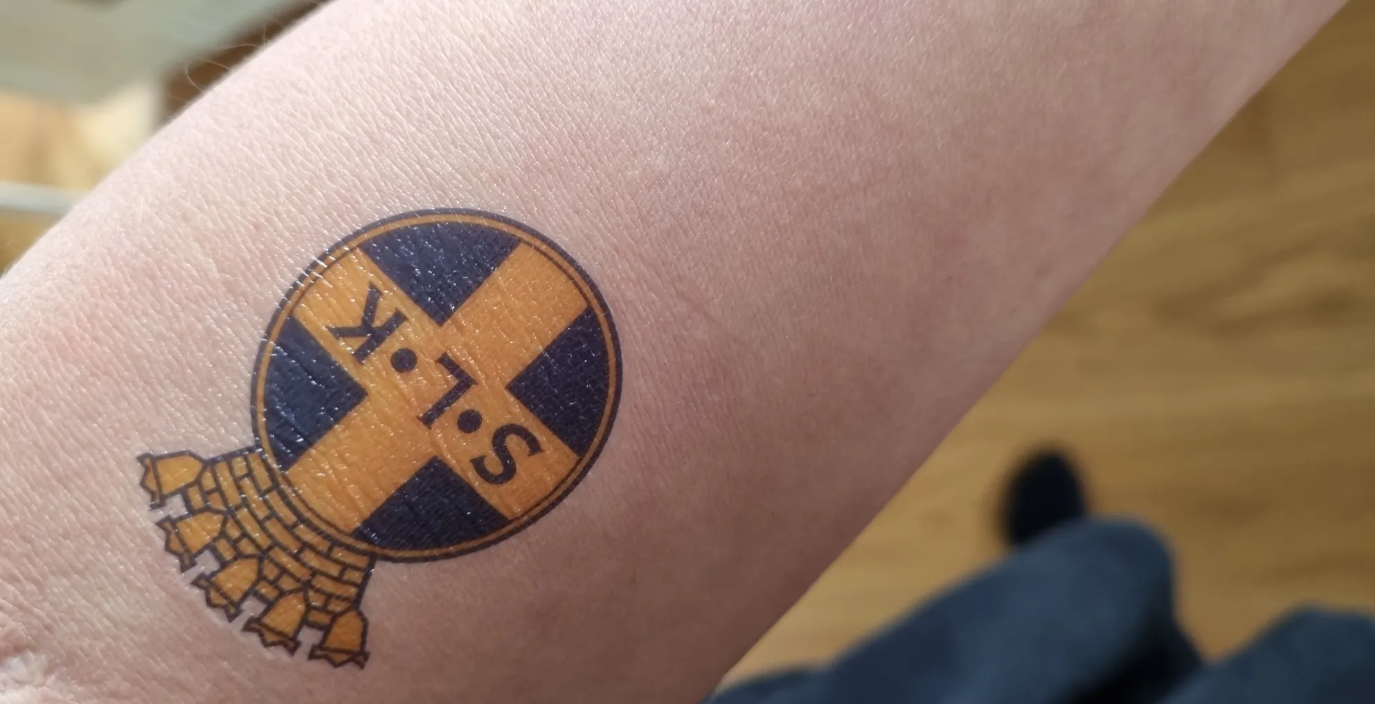 Lotta fejk tatuering